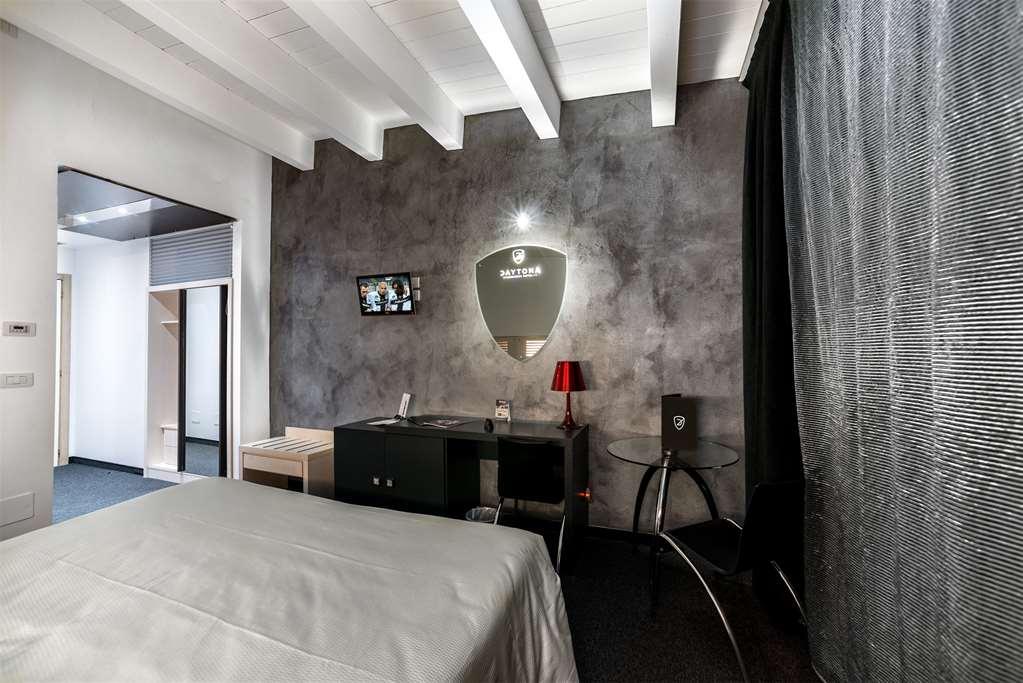 Daytona Business Hotel Collecchio Zimmer foto